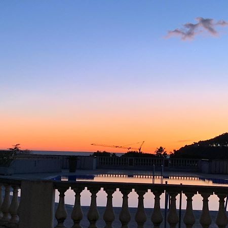Appartement Agreable En Bord De Mer Villefranche-sur-Mer Eksteriør billede