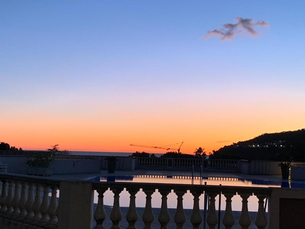 Appartement Agreable En Bord De Mer Villefranche-sur-Mer Eksteriør billede